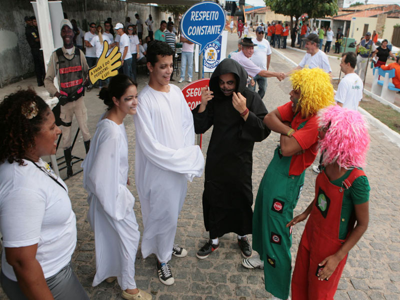 'A Gente na Rua' leva responsabilidade social com toque de humor - SMTT Aracaju